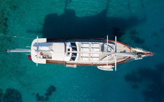 SERENITY 86 2
