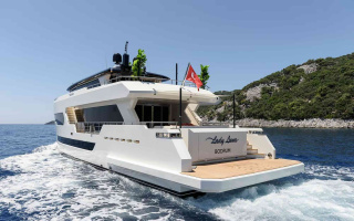 LADY LUNA 2