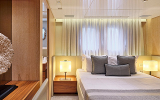GOLDEN YACHT 28