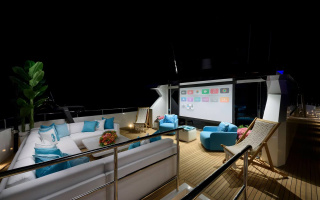 LADY LUNA 27