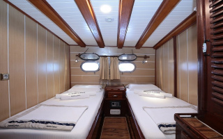 AEGEAN CLIPPER 23