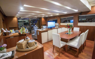 ITALIAN YACHT 85 7
