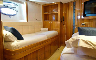 SEA BREEZE ONE 23