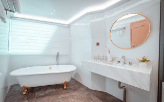 WHITE PEARL 21