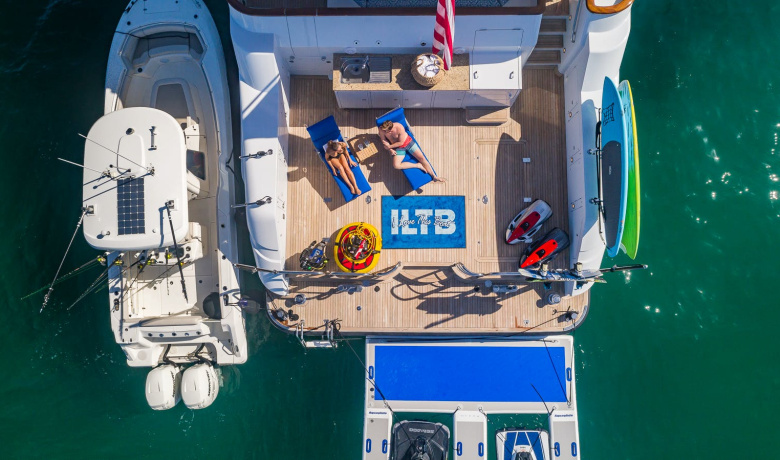 I LOVE THIS BOAT