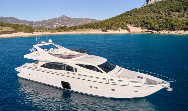 GOLDEN YACHT